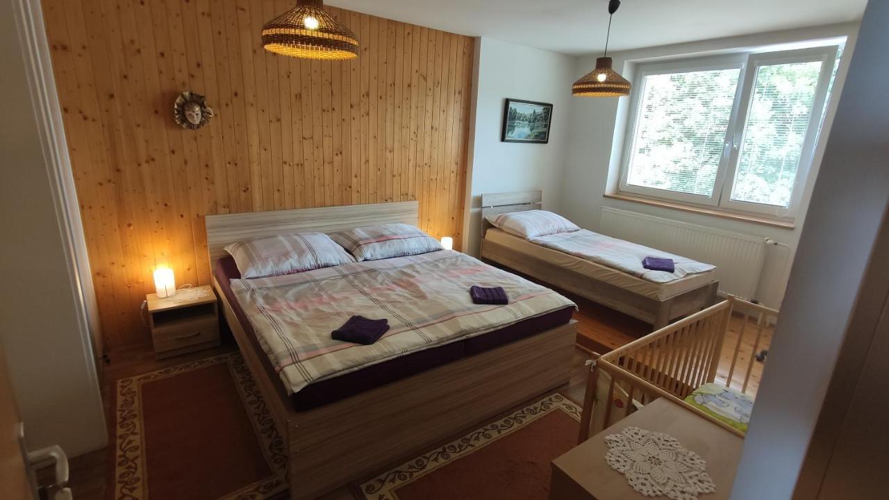 Privat Bea Apartamento Podturen Exterior foto