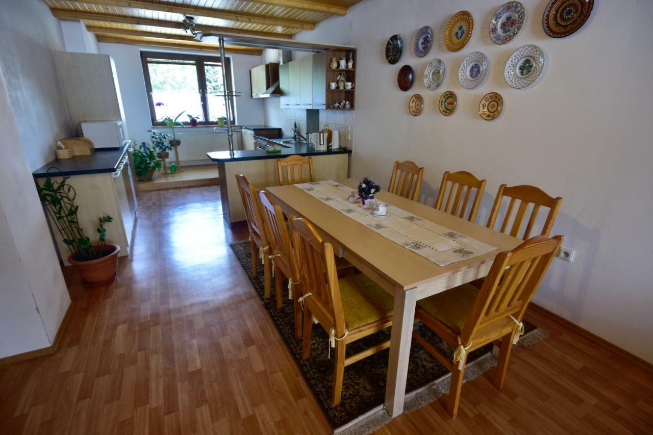 Privat Bea Apartamento Podturen Exterior foto