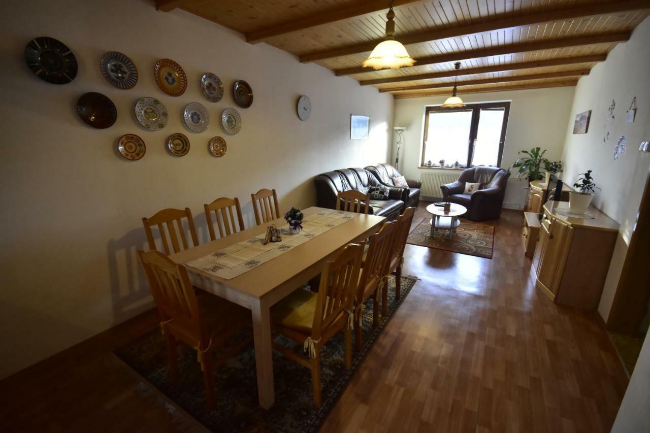 Privat Bea Apartamento Podturen Exterior foto